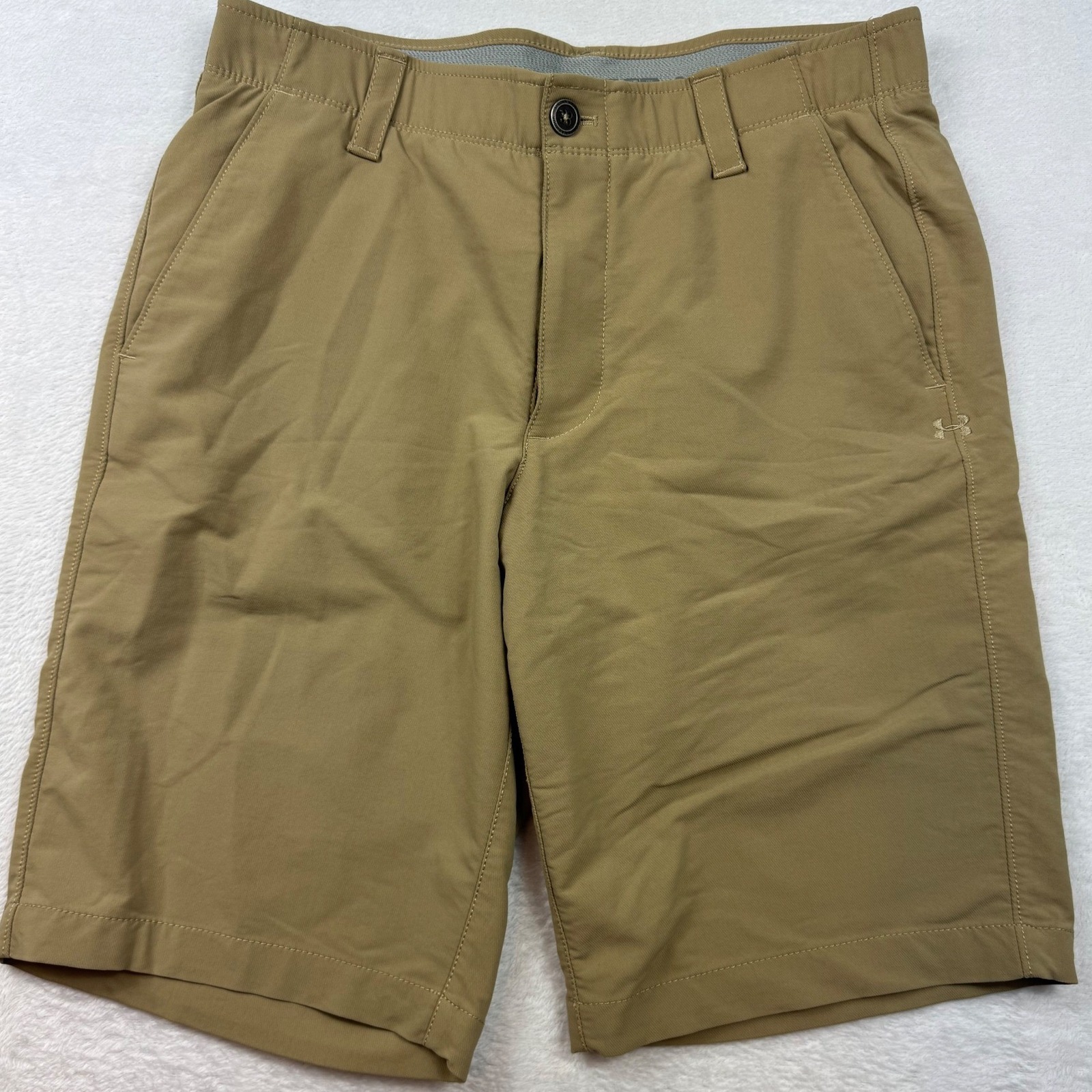 Under Armour Mens Heatgear Golf Shorts Tan Khaki Loose Fit Size 32 Performance